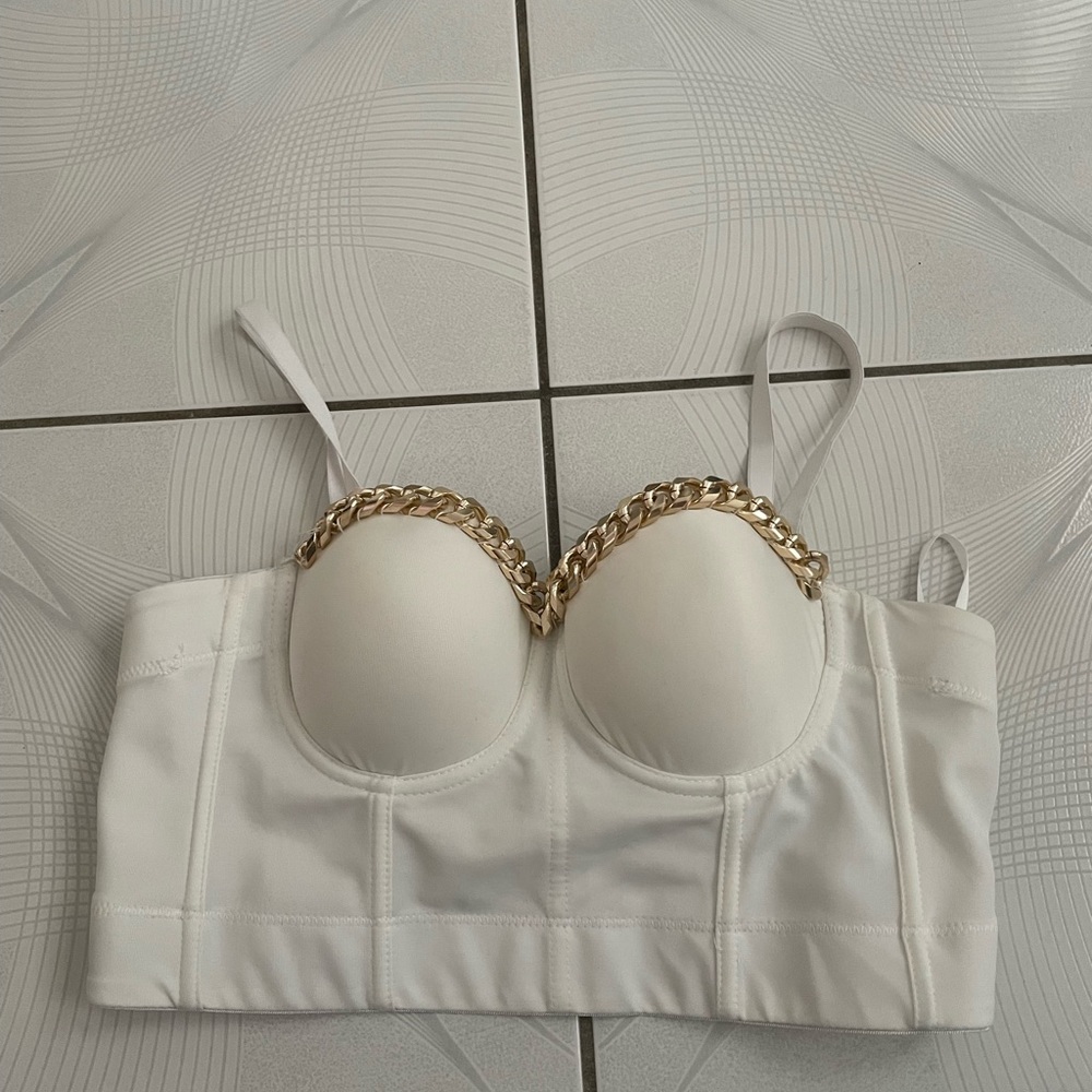 Push Up Clasp “Bra-Top” With Padding - Picture 3 of 6